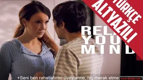 Darlanan Üvey Annesinin Zihnini Rahatlatmaya Amından Başladı